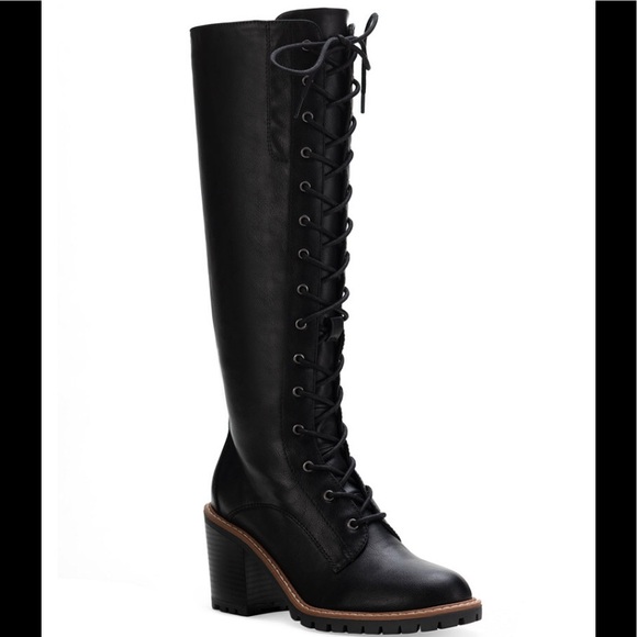Shoes - Black Laced Up Tall Boots